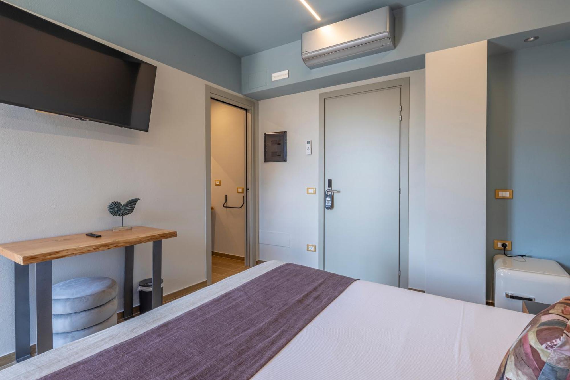 Luci Sul Mare -Boutique Rooms Фоллоника Экстерьер фото